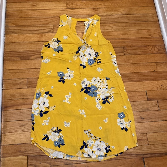 Old Navy floral sleeveless dress - Picture 2 of 6